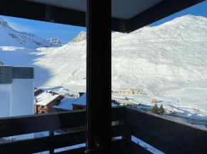 Cosy F2 Val Claret 6 couchages avec jolie vue sud ouest
